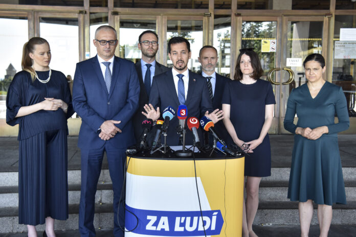 poslanci strany Za ľudí