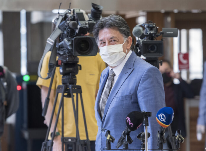 Ján Budaj ochranné rúko