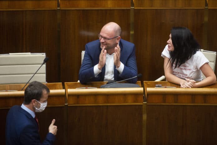 Richard Sulík, SR Radovan Gazda, Jana Cigániková po schválení zákona o zlepení podnikate¾ského prostredia