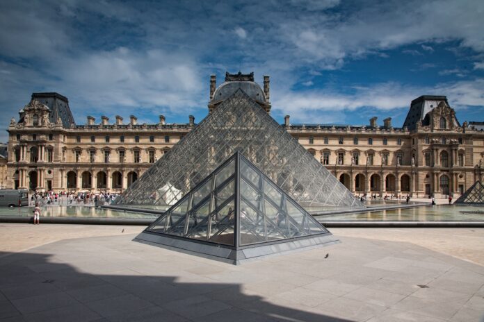 paris, louvre, pyramid