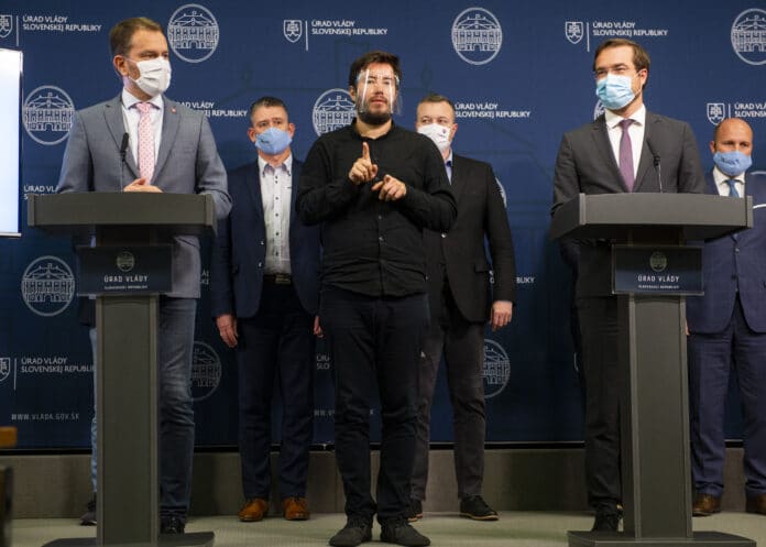 premiér Igor Matoviè Roman Mikulec Milan Krajniak Marek Krajèí Jaroslav Naï