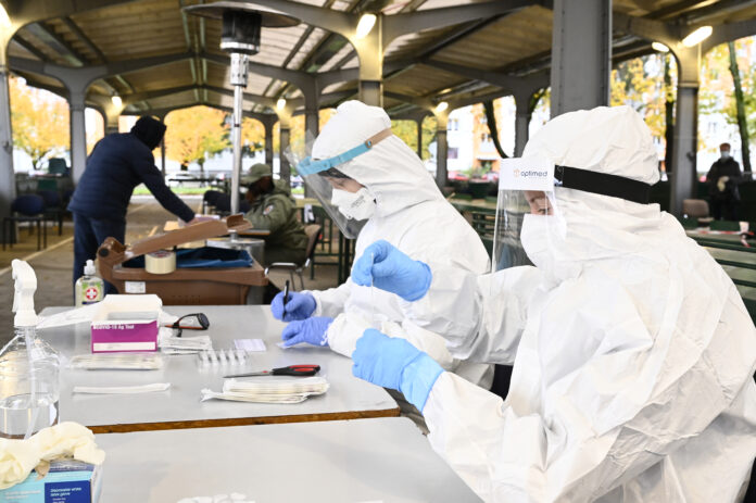 celoploné testovanie na ochorenie COVID-19 v Trenèíne