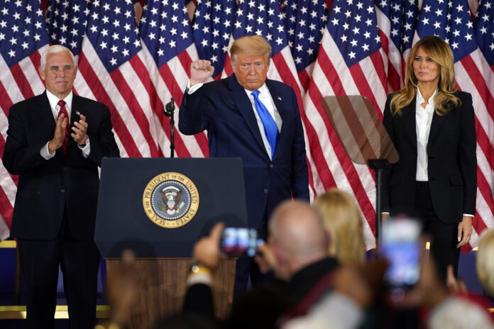 Donald Trump prejav Mike Pence, Melania Trumpová tlieskanie
