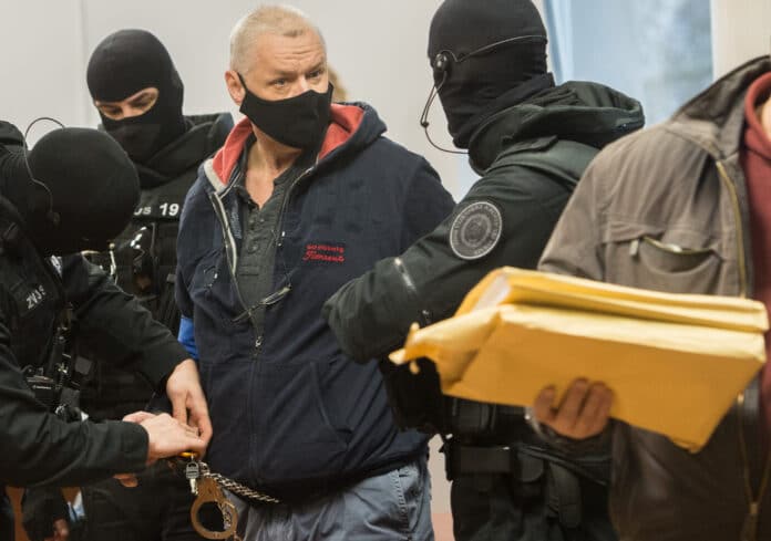 Proces s Lehelom Horváthom oznaèovaným za hrobára gangu sátorovcov