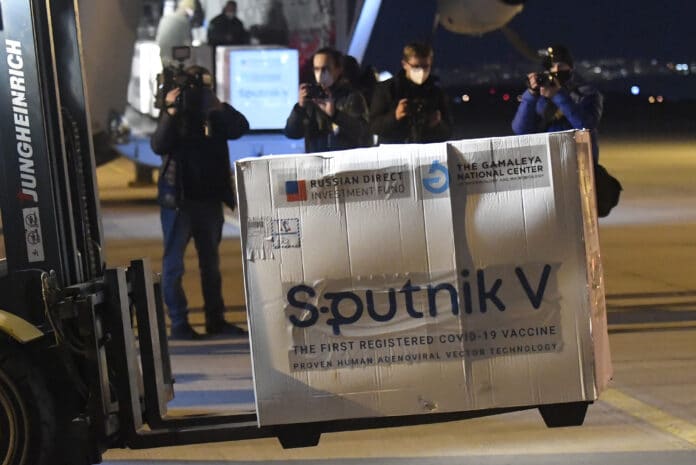 Slovensko nakúpi ruskú vakcínu Sputnik V
