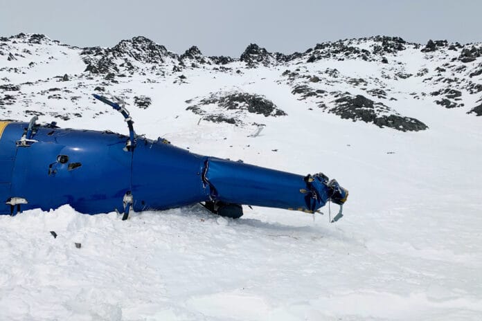 miesto nehoda vrtuľník lietadlo AS350 B3 pád ¾adovec Knik