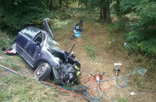 Vodička Fabie neprežila čelnú zrážku s kamiónom