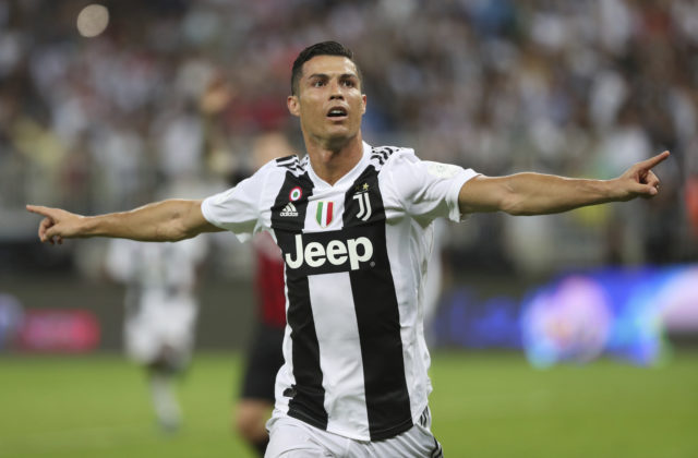 Ronaldo vyvrátil špekulácie o odchode z Juventusu. O pár dní ho môžu očakávať na tréningu