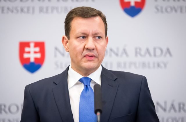 Lipšicove tvrdenia sú zavádzajúce a manipulatívne