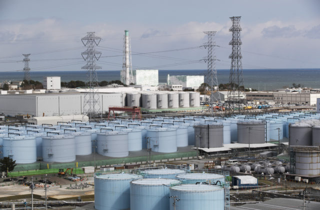 Japonci žalujú prevádzkovateľa elektrárne Fukušima