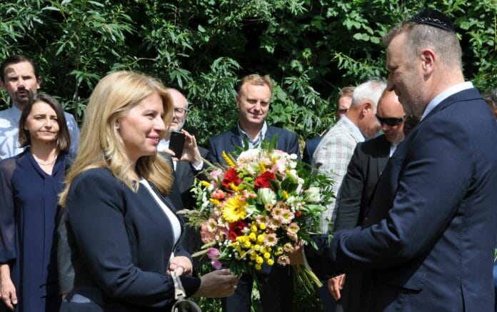 zvrk prezidentka no zidovsky cintorin 1