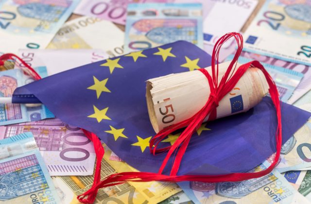 Európska únia zavádza najväčší stimulačný balíček v histórii