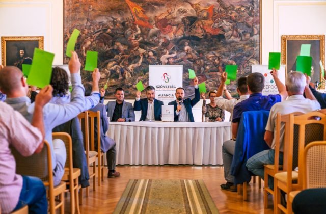 Maďarská strana Aliancia prijala nové stanovy potvrdzujúce jej vznik