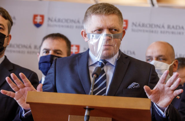 Fico označil súd s Kováčikom za monsterproces z 50. rokov a podáva trestné oznámenie na sudkyňu Záleskú