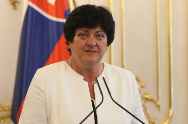 Na obmedzenie pohybu v rizikových okresoch je potrebný núdzový stav