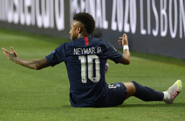 Neymarovi a jeho otcovi hrozí pokuta a väzenie