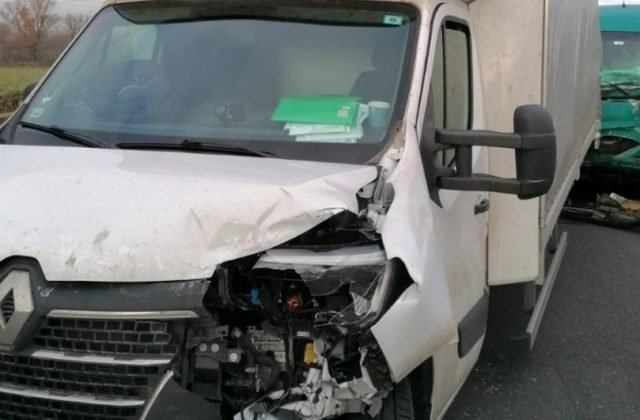 Diaľnicu D2 v smere do Bratislavy museli pre nehodu uzavrieť