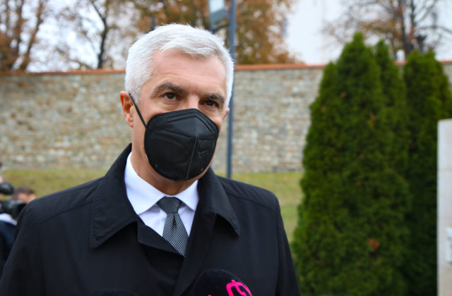 Voči nenávistným prejavom v spoločnosti musíme byť podľa Korčoka ostražití