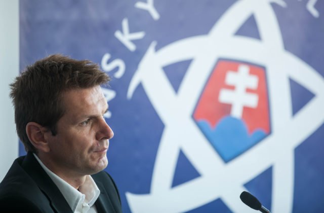 Kto nahradí Tarkoviča na lavičke? Šéf SFZ Kováčik potvrdil