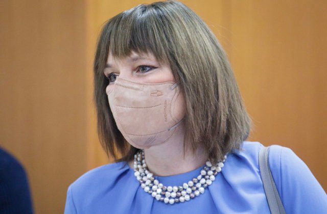 Fico a spol. útočia na právny štát a hrajú sa na obete