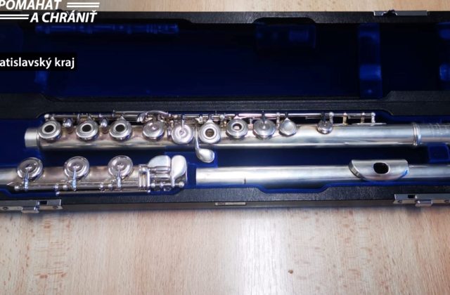 Železniční policajti objasnili prípad zatajenia nálezu flauty za viac ako 6-tisíc eur