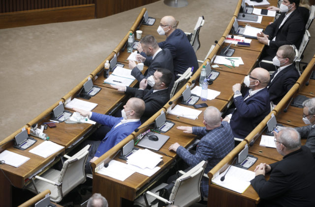 Obranná dohoda s USA bola v parlamente schválená