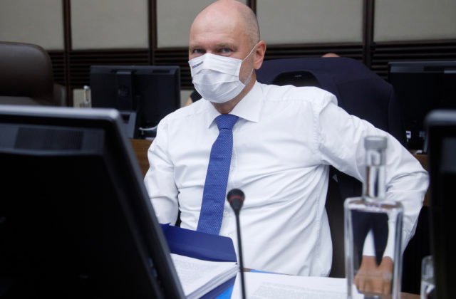 Sulík trvá na znížení spotrebnej dane z palív