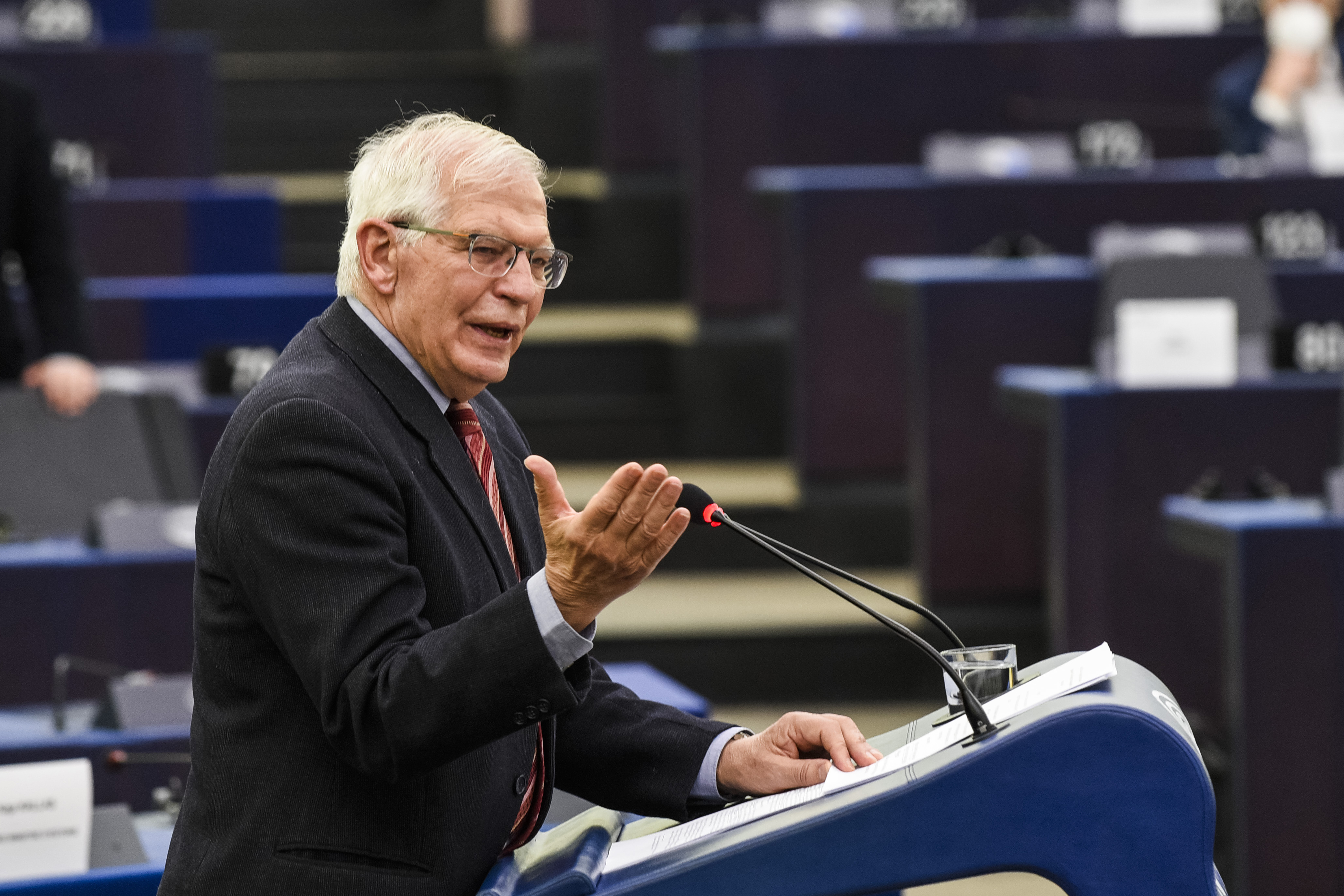 Rusko referendami na Ukrajine porušuje suverenitu krajiny a ľudské práva