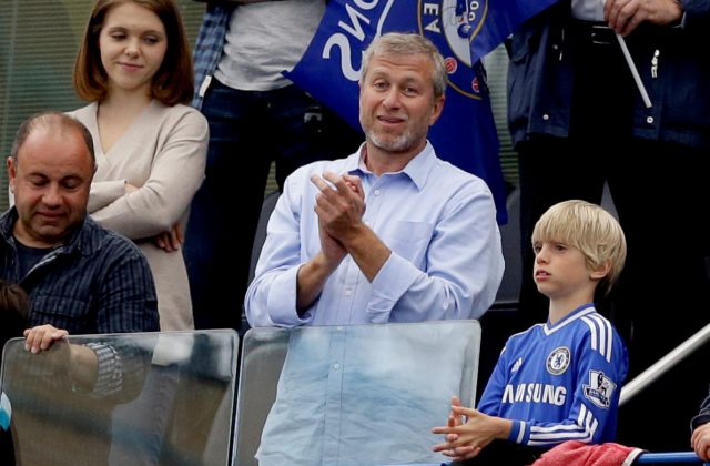 Ruský oligarcha Roman Abramovič sa snaží predať FC Chelsea