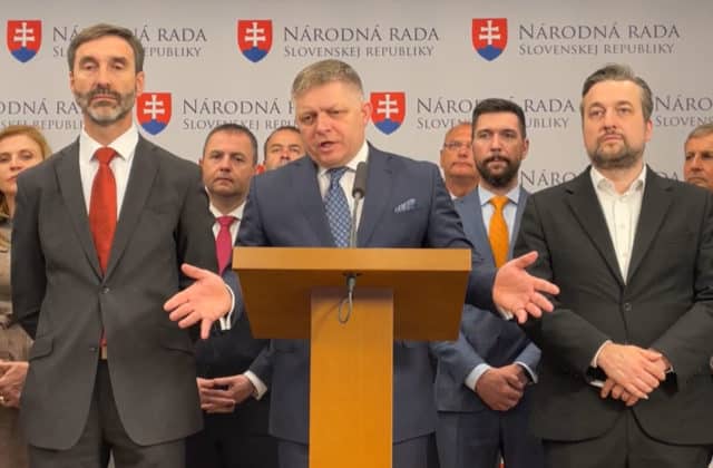 Smer-SD chce vládu bez psychopatov a referendovou otázkou dať minimálnu šancu Čaputovej (video)