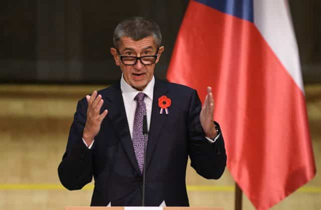 Prvé kolo prezidentských volieb v Česku by podľa prieskumu vyhral Babiš pred Pavlom a Nerudovou