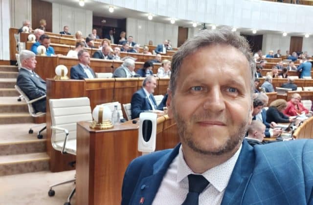 Únia miest Slovenska varuje pred Kuriakovým návrhom o daňovom bonuse. Samosprávy budú v novom roku chudobnejšie