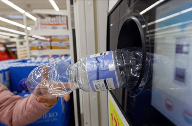 Už od mája Tesco zálohuje naplno
