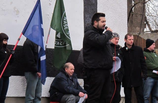 Šéf Slovenskej pospolitosti Škrabák opäť stojí pred súdom a tvrdí