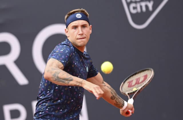 Alex Molčan sa na turnaji v Hamburgu dostal cez Čoriča do semifinále