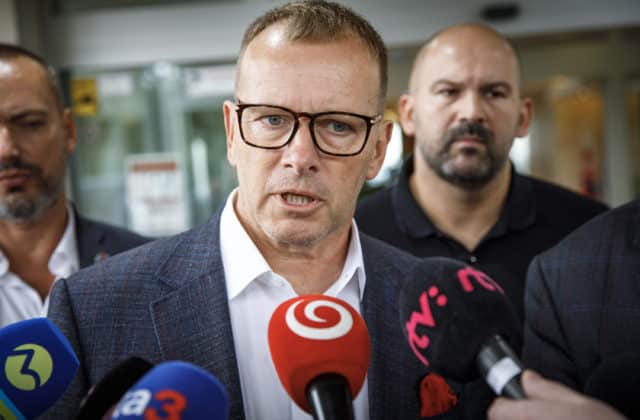 Vládne strany sa budú navzájom blokovať. Matovič chce vetovať zmenu ústavy a Kollár úpravu 363-ky