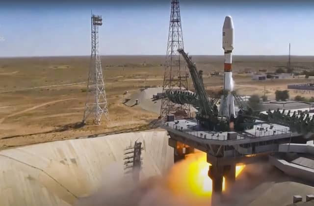 Rusi vyslali na obežnú dráhu iránsky satelit