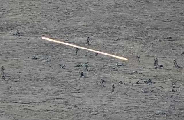 Boje v pohraničí medzi Arménskom a Azerbajdžanom si vyžiadali takmer 100 mŕtvych vojakov