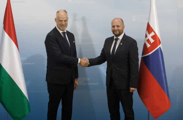 Slovensko a Maďarsko majú rozdielne prístupy k situácii na Ukrajine