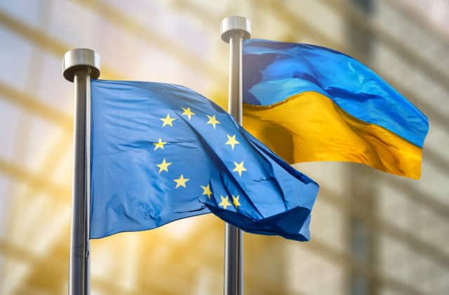 Európska komisia podá opäť pomocnú ruku Ukrajine