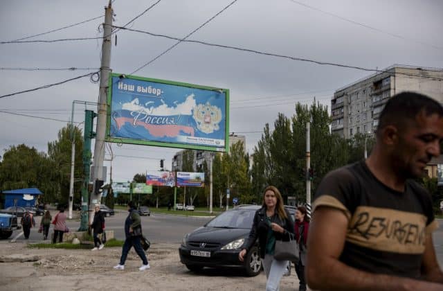 V okupovaných regiónoch začali referendá o pripojení k Rusku