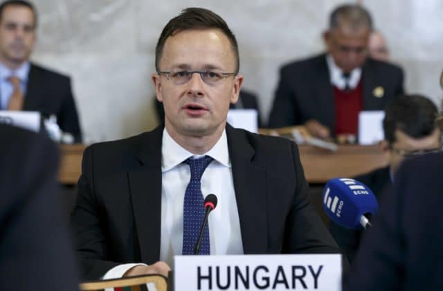 Stretávať sa s ruskými predstaviteľmi nedáva zmysel