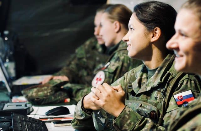 Ozbrojené sily zo Švédska a z Fínska budú v rámci NATO aj na Slovensku