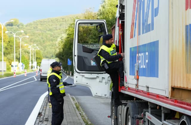 Česi predĺžili kontroly na hraniciach so Slovenskom až do 25. januára