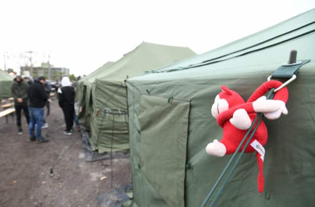 V stanovom mestečku v Kútoch je 145 migrantov