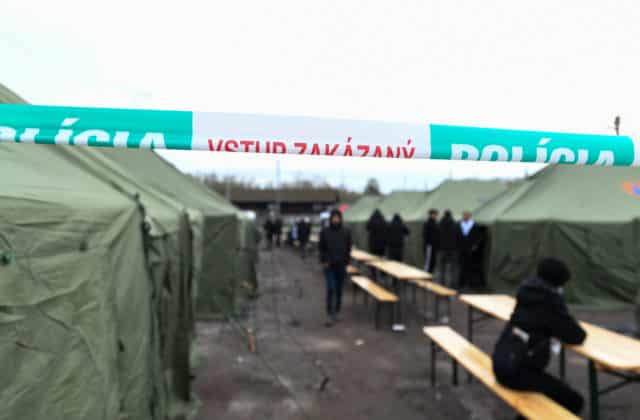 Stanové mestečko v Kútoch migrantom nerozšíria