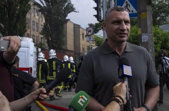 V hlavnom meste Ukrajiny úplne obnovili dodávky tepla aj verejnú dopravu