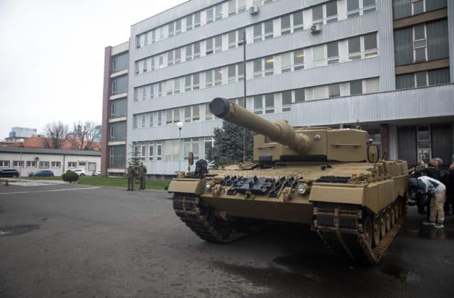 Slovensko už má druhý tank Leopard 2A4
