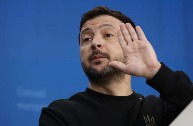 Zelenskyj nie je schopný obliecť si oblek štátnika, tvrdí bývalý šéf českej diplomacie