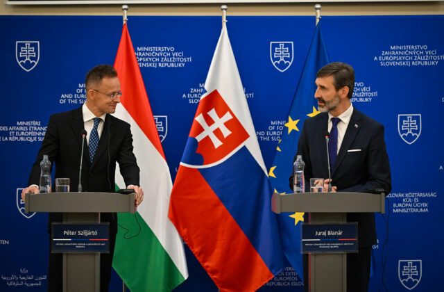 Blanár sa stretol so Szijjártóm, ministri rokovali o projektoch vzájomnej spolupráce – VIDEO, FOTO